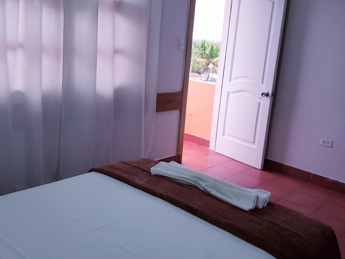 Hotel Crossman Puerto Ayora  Ngoại thất bức ảnh