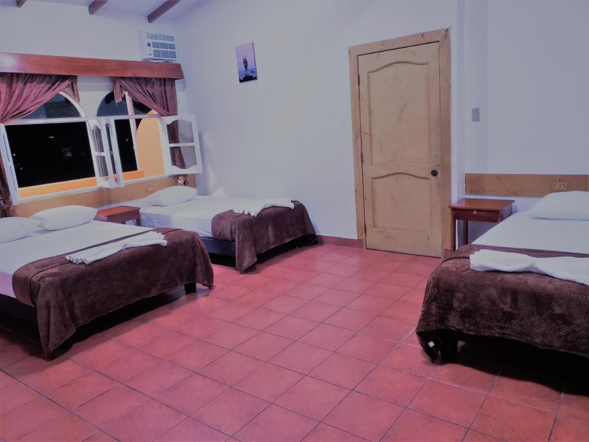 Hotel Crossman Puerto Ayora  Ngoại thất bức ảnh