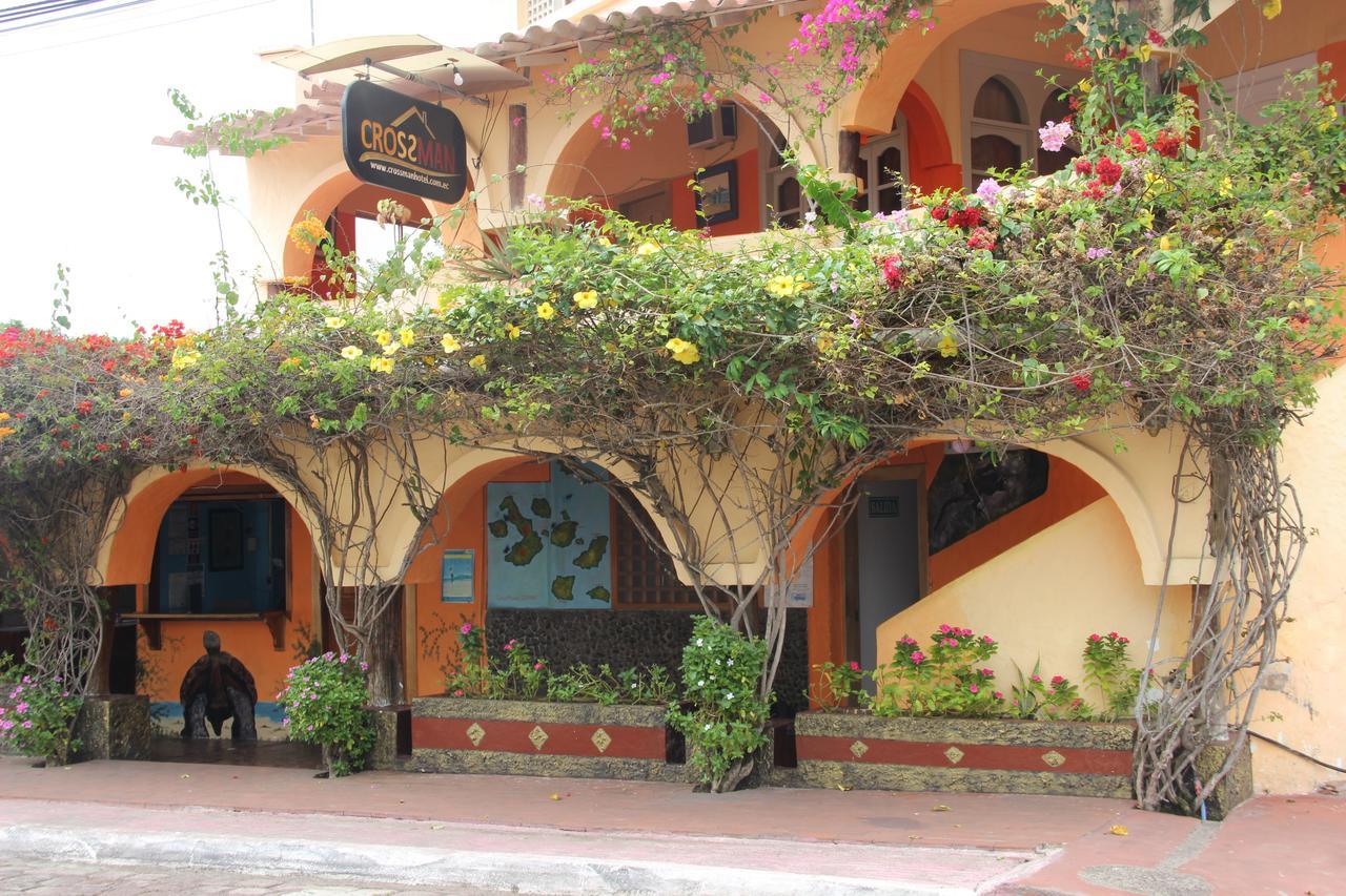 Hotel Crossman Puerto Ayora  Ngoại thất bức ảnh