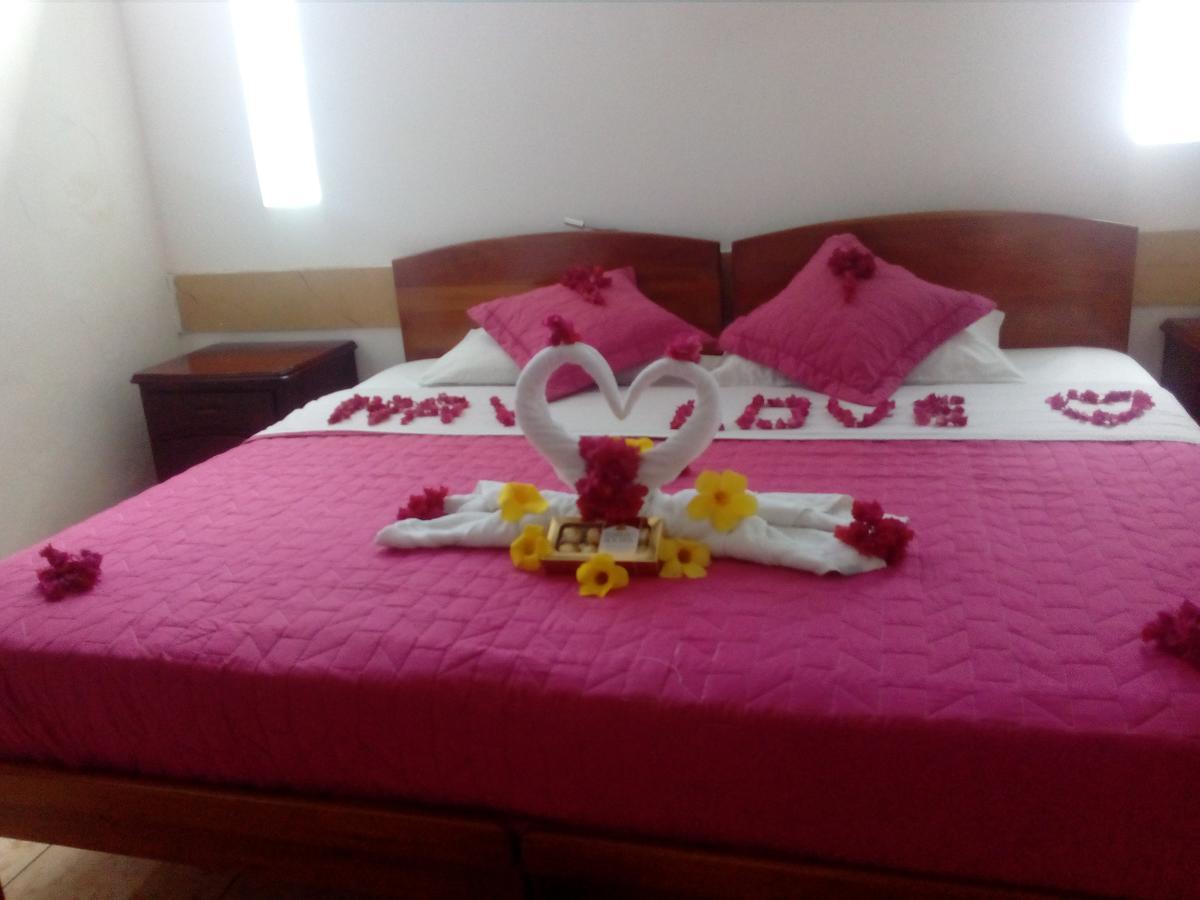 Hotel Crossman Puerto Ayora  Ngoại thất bức ảnh