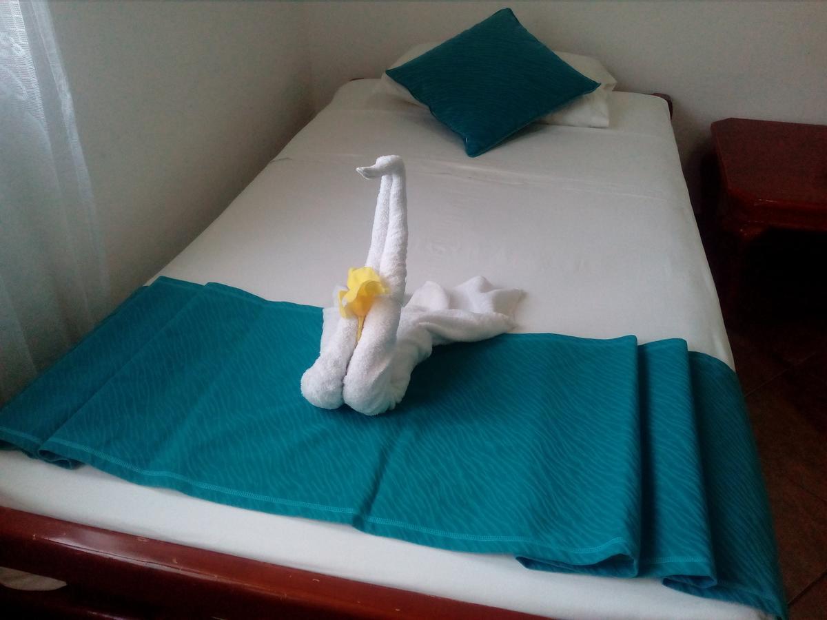 Hotel Crossman Puerto Ayora  Ngoại thất bức ảnh