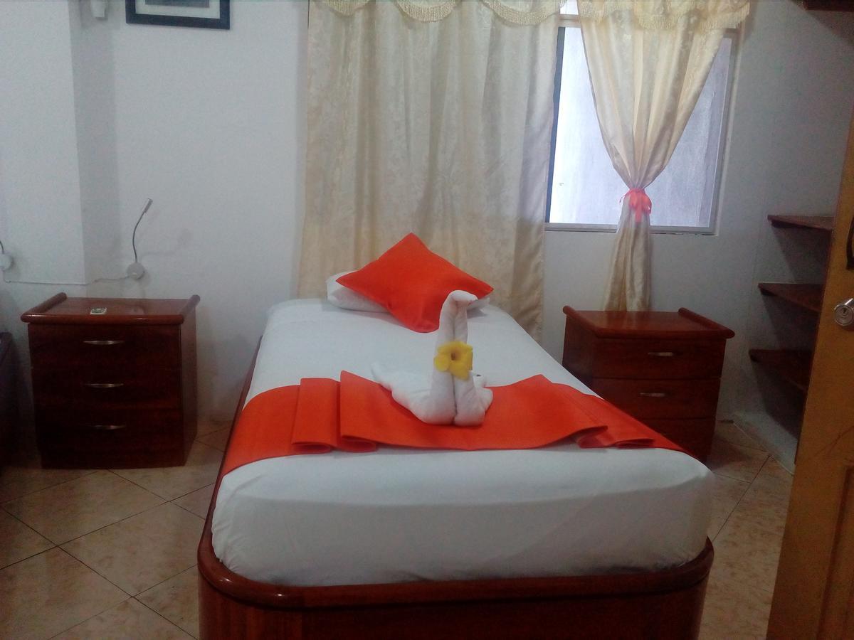 Hotel Crossman Puerto Ayora  Ngoại thất bức ảnh